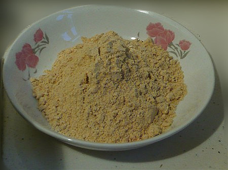 Fine Grinding Machine for Ginger/ Chilli/Pepper/Soy Bean/ Sugar/ Star Anise/Cinnamon (FL-600)
