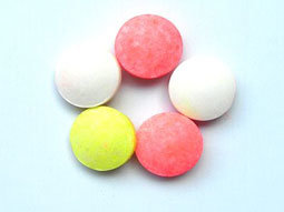 Automatic Camphor Ball, Naphthalene Ball, Moth Ball Rotary Tablet Press Machine